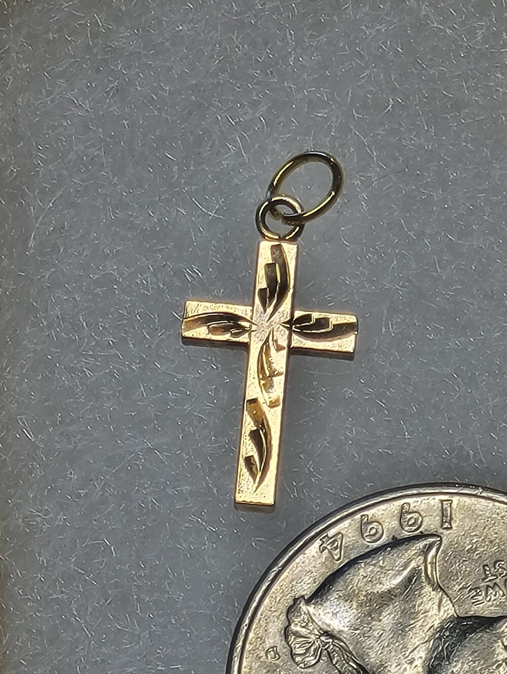 12kt GOLD FILLED Cross Pendant - Vintage